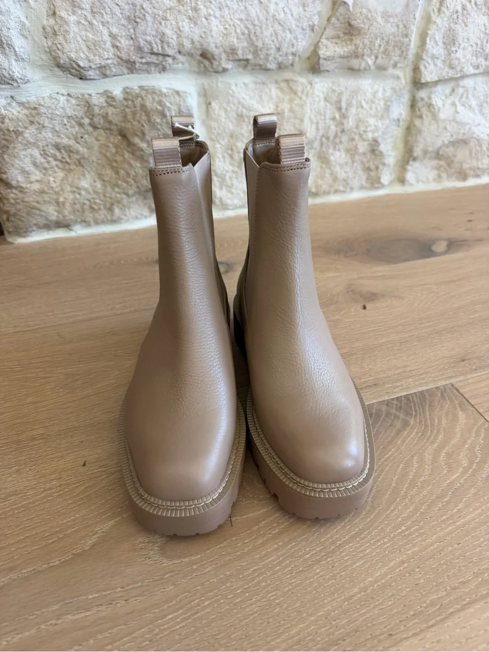 Sam Edelman Tan Chelsea Lug Sole Ankle Boots